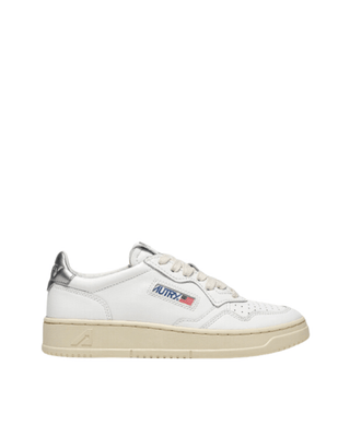 MEDALIST LOW SNEAKERS IN LEATHER WHITE AND SILVER - FEBE Clothing