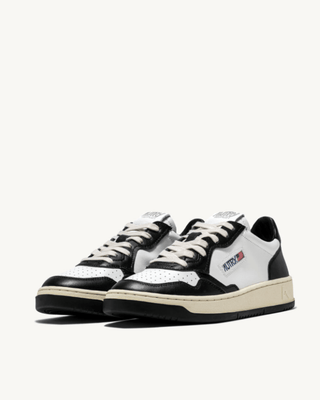 MEDALIST LOW SNEAKERS IN TWO - TONE LEATHER COLOR WHITE AND BLACK - FEBE Clothing