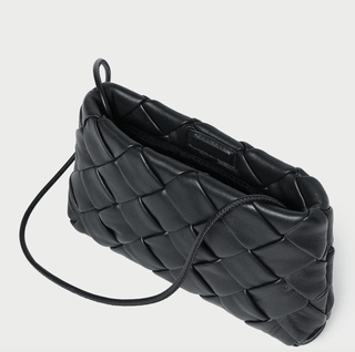 AUZEEN BLACK WOVEN SHOULDER BAG - FEBE Clothing